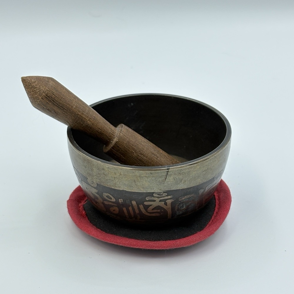Tibetan Singing Bowl Brass Meditation Sound Healing Om Mantra Mallet Boho - Picture 6 of 6